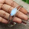 Bracciale Rigido In Argento 925 Con Pietra Di Luna Arcobaleno Naturale S-41