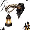 Generic Mano scheletro che tiene lanterna resina, decorazioni gotiche horror | Decorazioni di Halloween Luci a mano per interni Casa Haunt House Party Portico Camino Garage Mantello Sala da pranzo