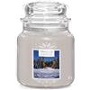YANKEE CANDLE Candela Profumata in Giara Media, In Baita a Lume di Candela, Collezione Natale in Montagna, Durata Fino a 75 ore