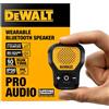 DeWalt Altoparlante Bluetooth portatile indossabile DEWALT - Altoparlante wireless con clip magnetico, modello professionale per cantieri, resistente all'acqua, per ascoltare musica e effettuare chiamate in vivavoce, ideale per l'uso all'aperto e nei …