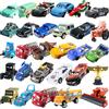 TAKARA TOMY Modellini Auto Lightning McQueen, Jackson Storm, Il Re, Mater - Auto da Corsa in Metallo Pressofuso, Regali di Compleanno
