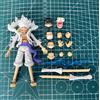 Bandai Action Figure One Piece Luffy Gear 5 Sun God Nika, Modellino Anime con Molteplici Accessori