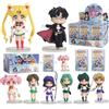 Bandai Figurina Sailor Moon in Scatola Cieca, Anime Usagi Tsukino/Chiba Mamoru/Chibiusa, Statuetta da Collezione in PVC, Modellino da Scrivania