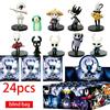 Bandai Set da 1-24 Pezzi Blind Box Hollow Knight Anime Game Toys Figure The Knight/Hornet/Quirrel Action Figure in PVC Modello Regalo di Natale