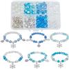 SUNNYCLUE 1 scatola Da 245 pezzi Fai Da Te 6 set di Kit per Braccialetti Natalizi Ciondoli A Forma di Fiocco di Neve Ciondoli Invernali con Neve Perline Distanziatrici In Vetro Blu e Bianco per La Cre
