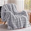 Exclusivo Mezcla Coperta in Pelliccia Sintetica per Divano, a Bolle 3D | 130x150 cm, Coperta Sherpa Spesso e Soffice, Lussuosa e Reversibile, Calda, Morbido e Accogliente, Grigio Chiaro