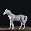 WXMYOZR Statue di Cavallo di Porcellana Bianca, 10CM Figurine di Cavallo Bianco in Ceramica Ornamenti da scrivania Home Decor Piccolo Animale Decor Giardino,B