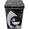 Kimmidoll Barattolo Salvadanaio Design Ispirazione Giapponese Valore Rappresentato Shigemi Vivacità in Metallo Latta Apribile e Riutilizzabile 21x13cm