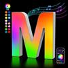 Kangtaixin Lettere Luminoso con USB, APP Controllo Luci LED di Lettera Alfabeto, Figura a Cuore con Luce Colorate RGB per Decorazione e Atmosfera, Festa della Mamma, Pasqua, Compleanni, Matrimoni, Vetrine - M