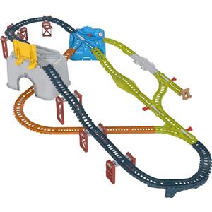 Thomas & Friends Il Trenino Thomas - Bauletto Multipista, set di espansione da 34 pezzi per trenini e locomotive die-cast e motorizzati a pile, giocattolo per bambini, 3+ anni, HNP81